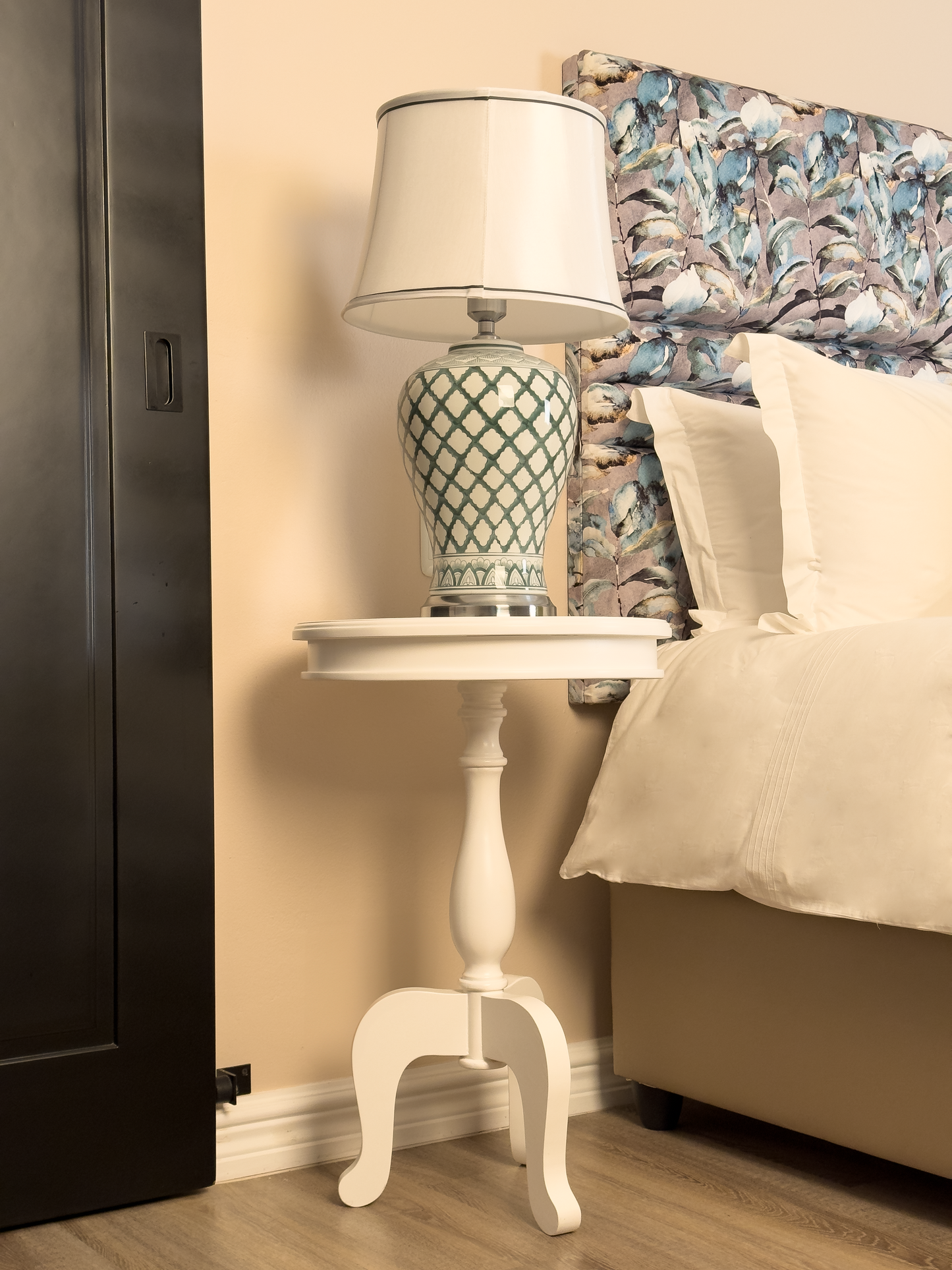 Classic Ronde Pedestal